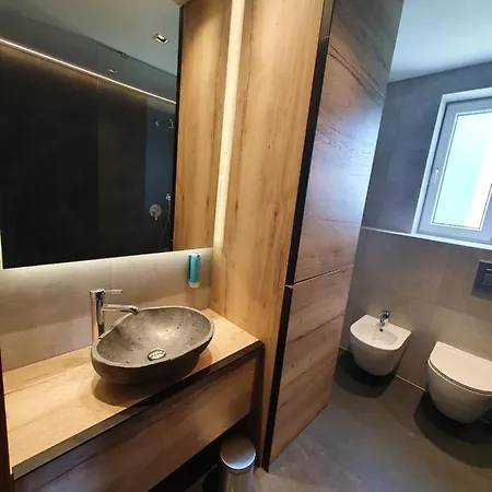 Apartament Lupoapartments łukowa Parking Dostęp Na Kod Łódź